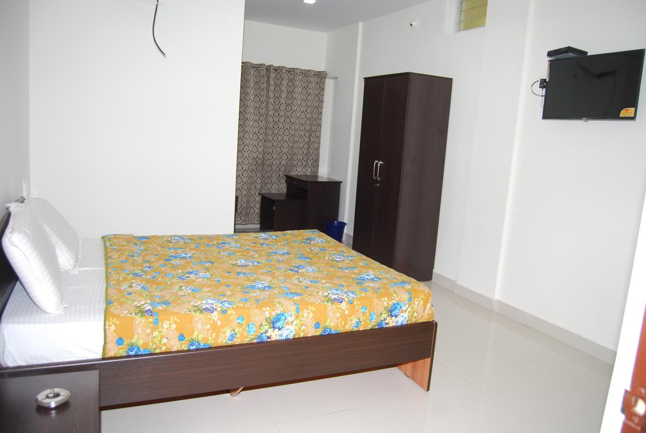 Pratham Residency Otel Maisur Dış mekan fotoğraf