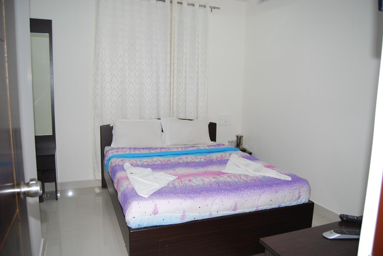 Pratham Residency Otel Maisur Dış mekan fotoğraf