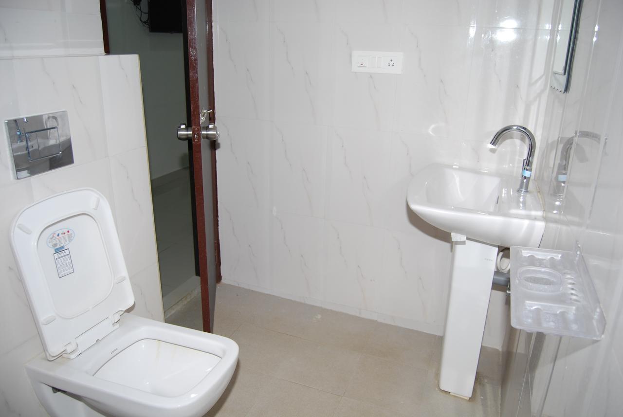 Pratham Residency Otel Maisur Dış mekan fotoğraf