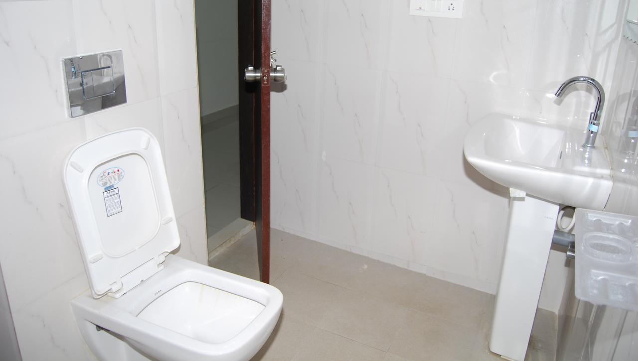 Pratham Residency Otel Maisur Dış mekan fotoğraf