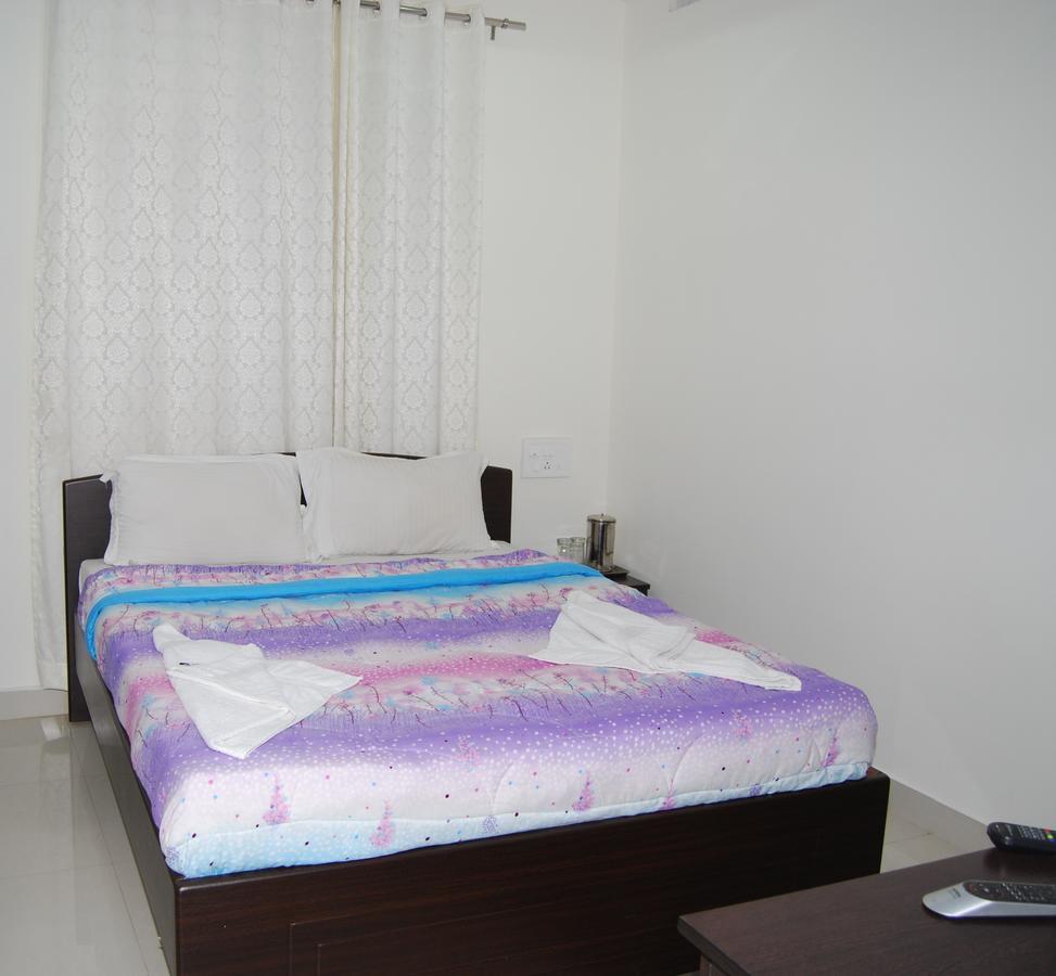 Pratham Residency Otel Maisur Dış mekan fotoğraf
